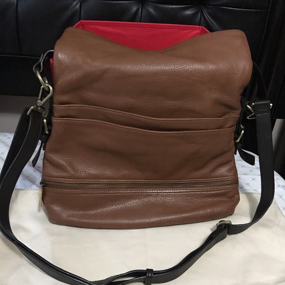 Danier Leather Crossbody Bag - Picture 2 of 4